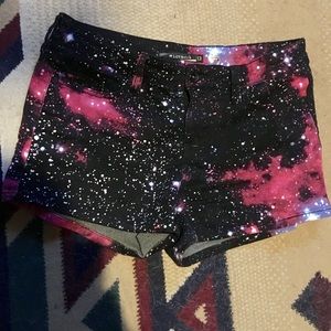 Hot Topic Lovesick Space Dye mid rise shorts